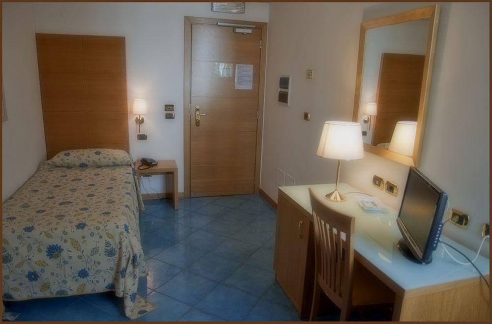 City Hotel Casoria Exterior foto